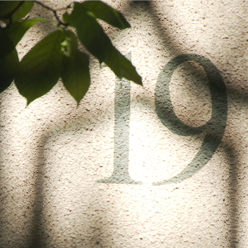 Hausnummer 19