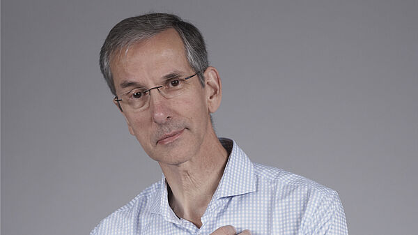 Porträt von Dieter Ebert