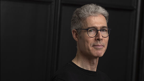 Portrait von Zoltán Ádám